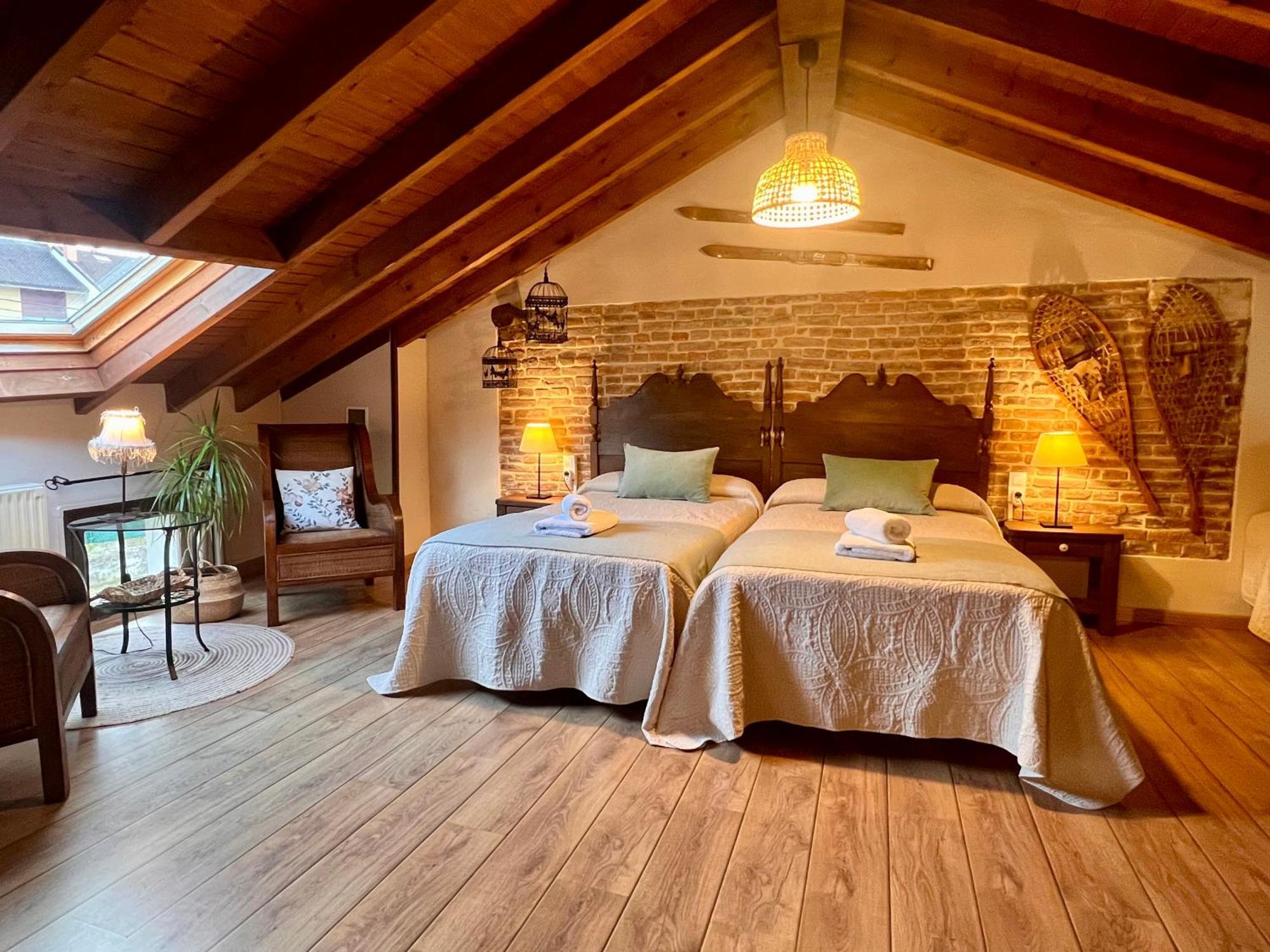 Casa Rural Casa Cerezal กังกัส เด โอนิส ภายนอก รูปภาพ